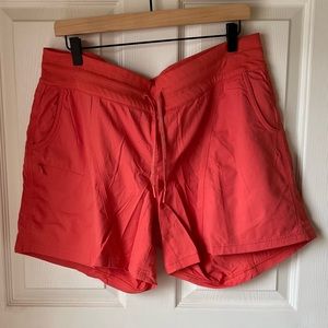 North Face Women’s Aphrodite Motion Shorts - Long